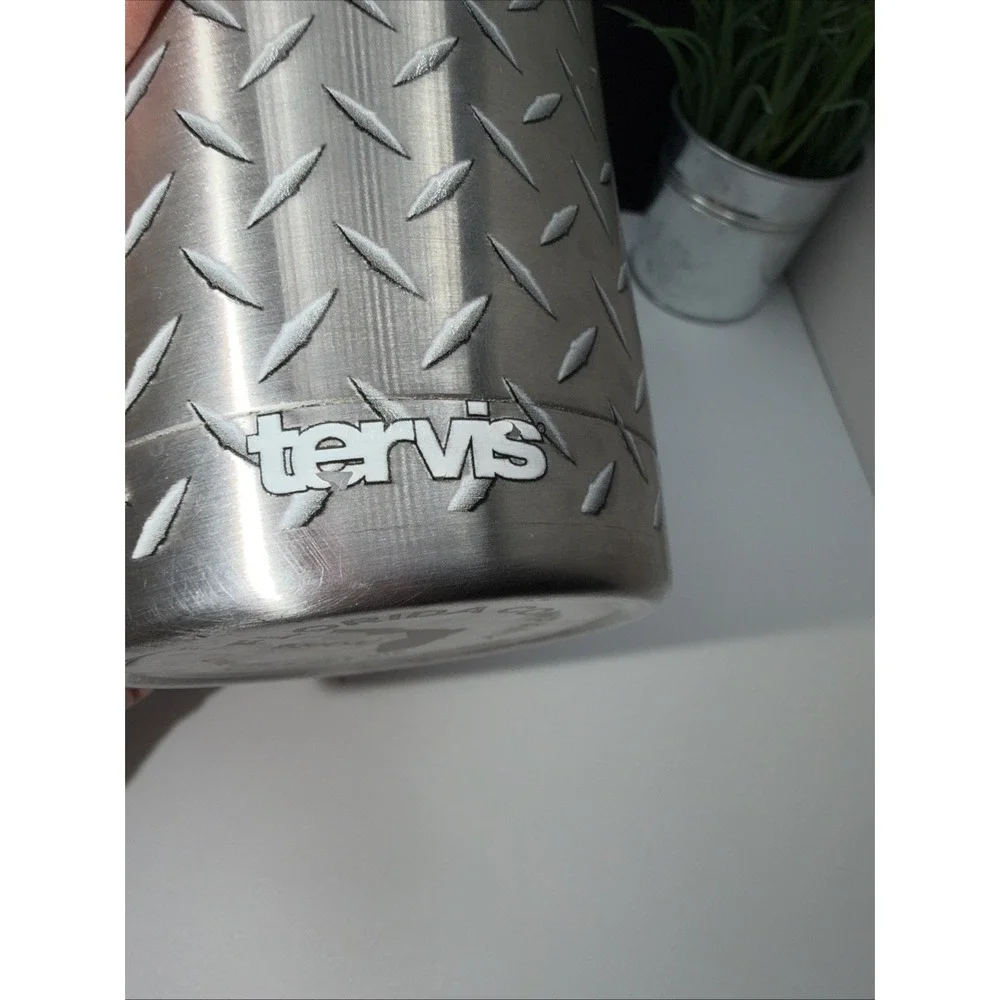 Tervis Tumbler Diamond Plate 20 oz Stainless Steel w/Slider Lid‎ Industrial Fl